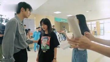 娱乐吃瓜小天使,吃瓜小天使带你领略明星幕后故事